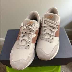 New Balance women white pink and Tan Sneakers